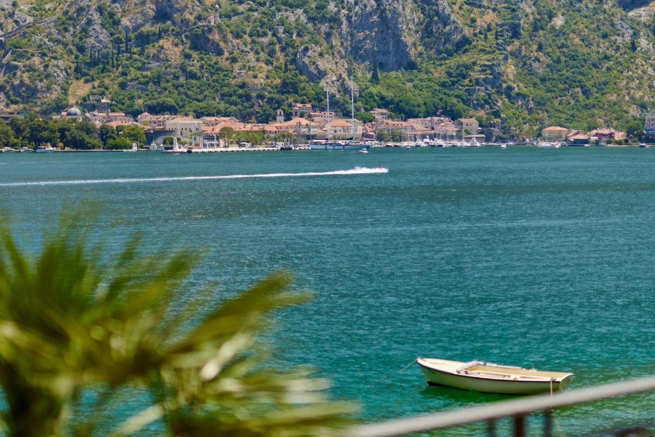 Apartment Aura With Sea View Kotor Eksteriør bilde