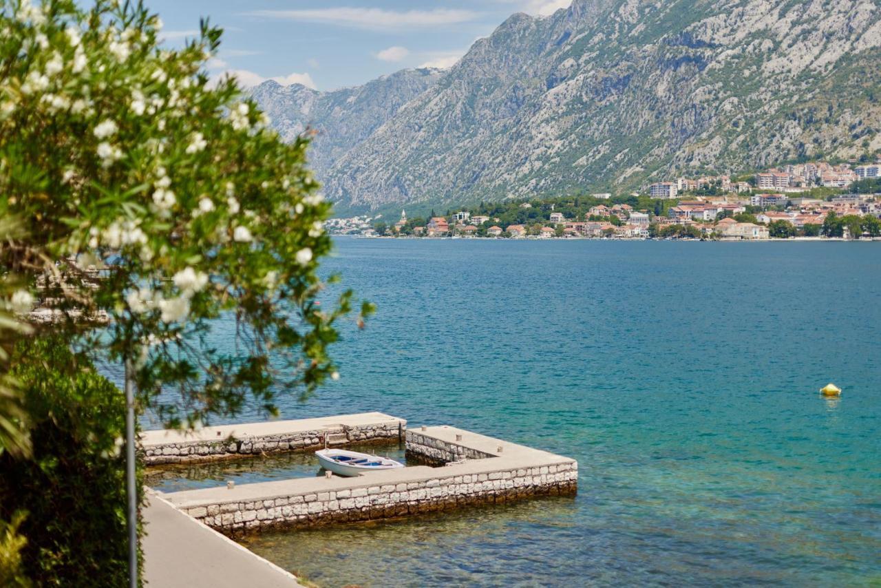 Apartment Aura With Sea View Kotor Eksteriør bilde